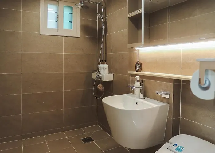 Hapjeong Healing Apartment *